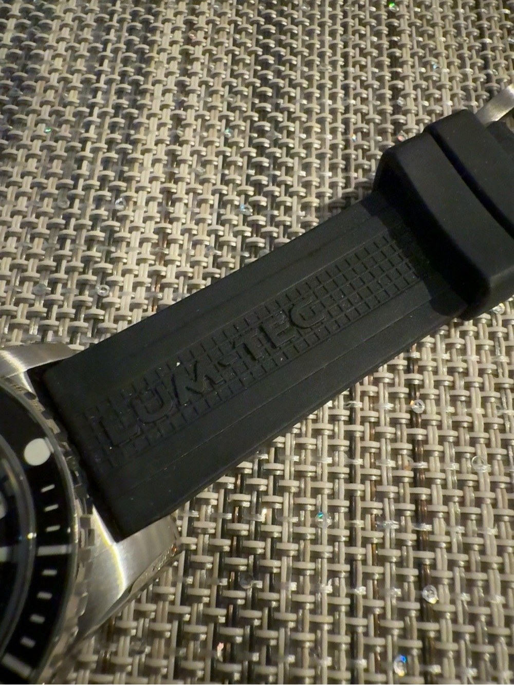 LÜM-TEC 300M-1XL Automatic Diver Watch – 45mm - Picture 3 of 5